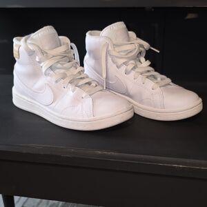 Nike Court Royal Mid